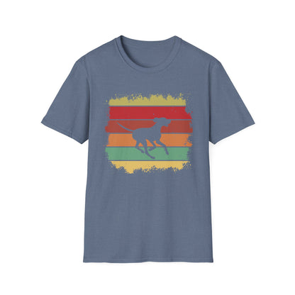 Vintage Vibe Vizsla T-Shirt - Jumping Vizsla Dog Breed Retro Design