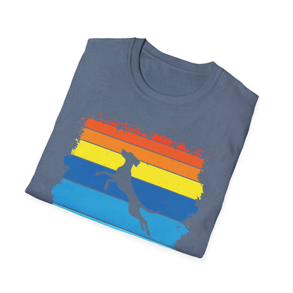 Funny Vizsla T-Shirt - Jumping Vizsla Dog Breed Retro Design