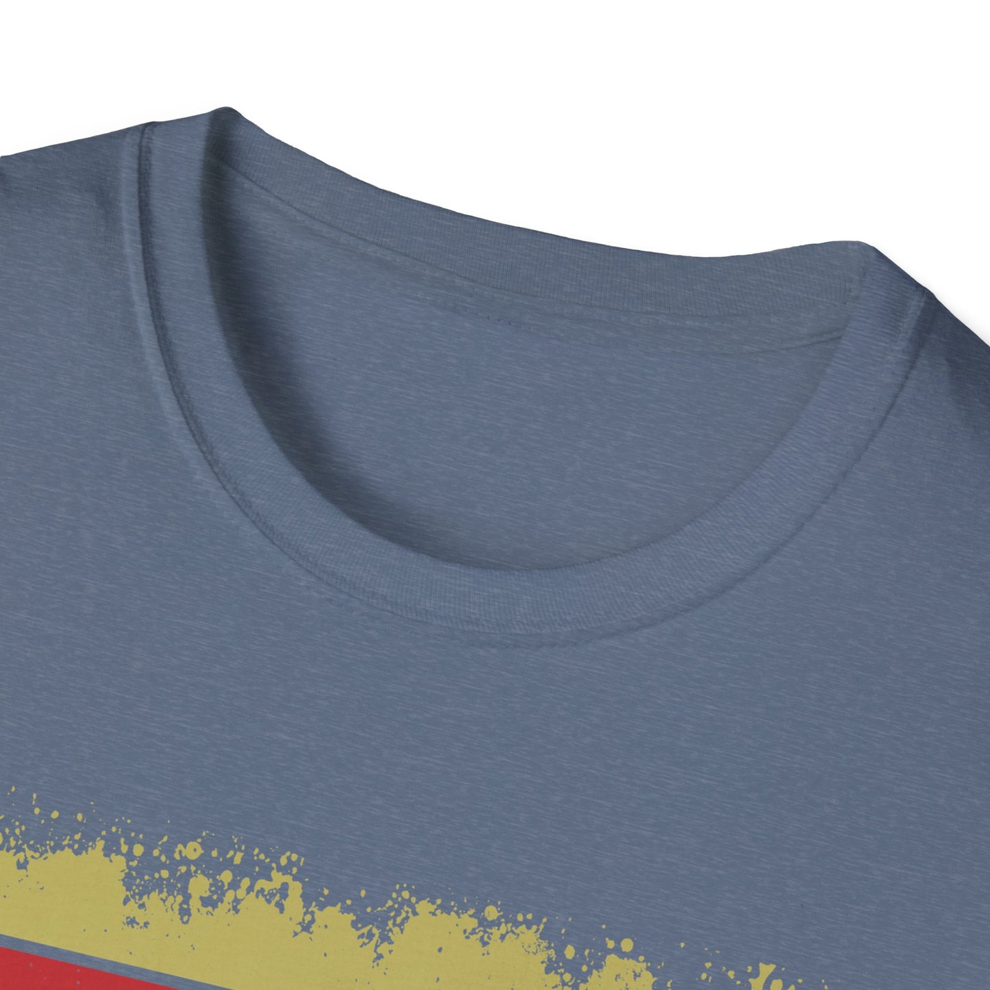 Vintage Vibe Vizsla T-Shirt - Jumping Vizsla Dog Breed Retro Design